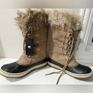 Sorel Joan of Arc Women's Tan and Black Fur-Lined Boots 7.5